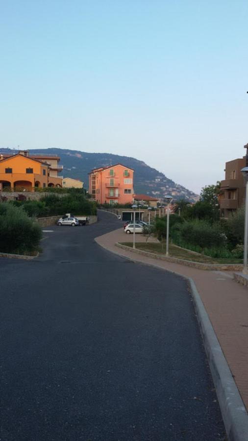Very Cosy House With Fabulous Sea View! Pietra Ligure Zimmer foto