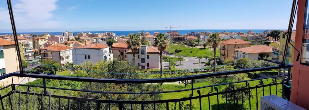Very Cosy House With Fabulous Sea View! Pietra Ligure Exterior foto